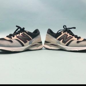 770.9 New Balance Summer Nine's